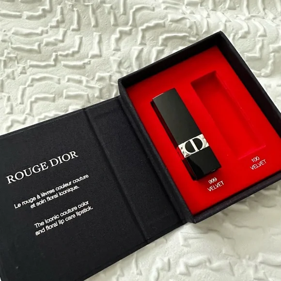 Dior Rouge Velvet 999 Lipstick - 1.5 g travel size - Picture 1 of 3
